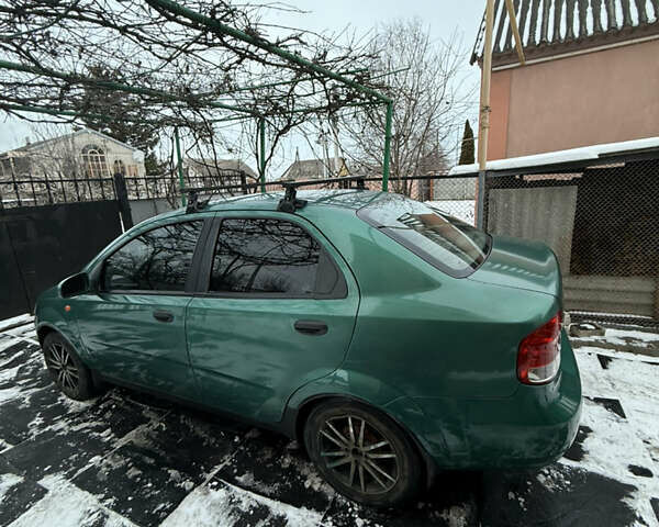 Зеленый Шевроле Авео, объемом двигателя 1.5 л и пробегом 248 тыс. км за 2300 $, фото 1 на Automoto.ua