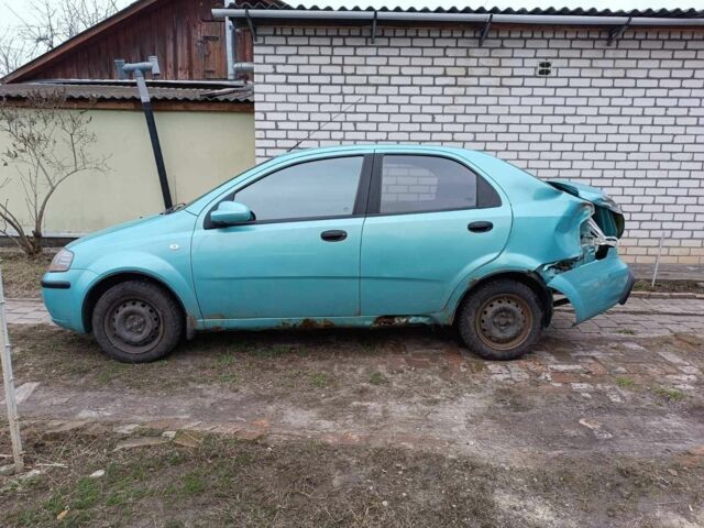 Зеленый Шевроле Авео, объемом двигателя 1.5 л и пробегом 170 тыс. км за 1200 $, фото 1 на Automoto.ua