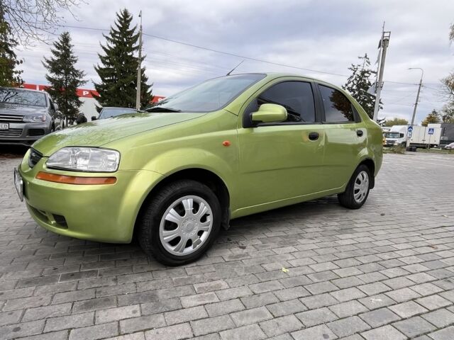 Зелений Шевроле Авео, об'ємом двигуна 0 л та пробігом 400 тис. км за 2400 $, фото 1 на Automoto.ua