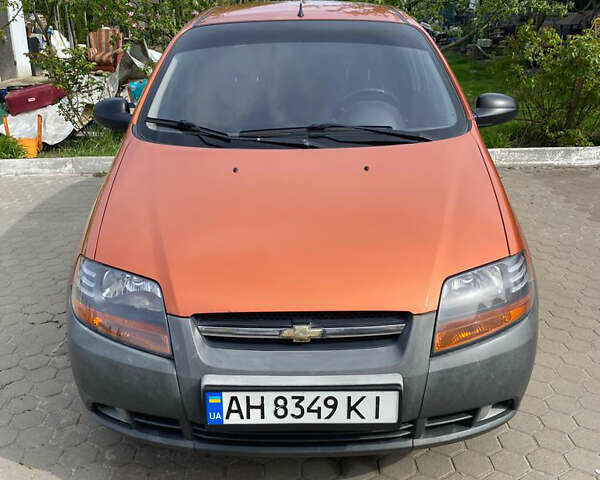Оранжевый Шевроле Авео, объемом двигателя 1.5 л и пробегом 110 тыс. км за 3300 $, фото 1 на Automoto.ua