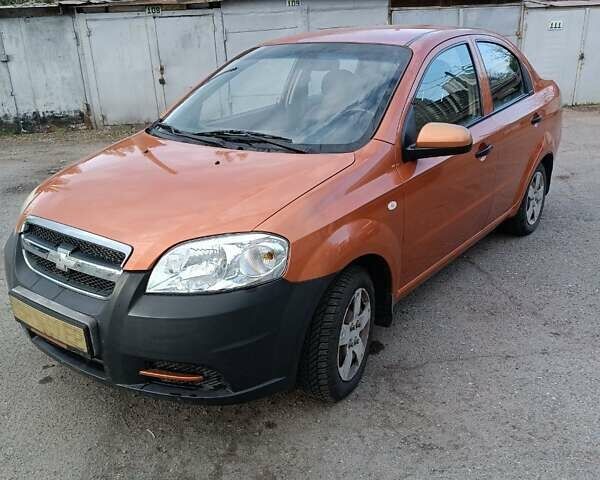 Помаранчевий Шевроле Авео, об'ємом двигуна 1.5 л та пробігом 170 тис. км за 3200 $, фото 1 на Automoto.ua