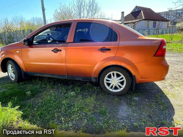 Оранжевый Шевроле Авео, объемом двигателя 1.5 л и пробегом 180 тыс. км за 2700 $, фото 1 на Automoto.ua