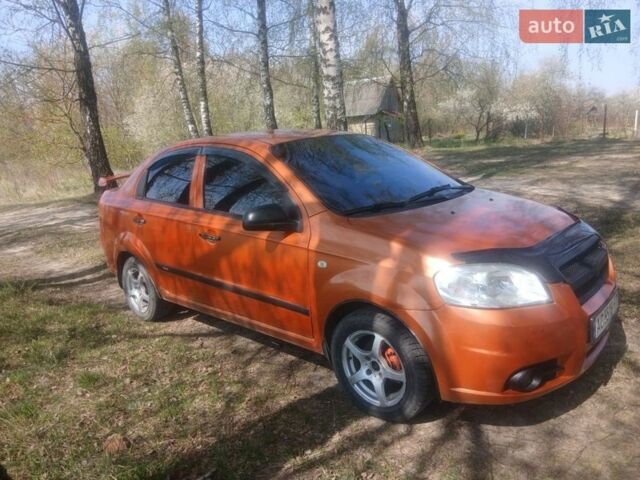Оранжевый Шевроле Авео, объемом двигателя 1.5 л и пробегом 255 тыс. км за 2300 $, фото 1 на Automoto.ua