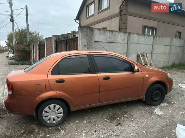 Оранжевый Шевроле Авео, объемом двигателя 1.6 л и пробегом 298 тыс. км за 3000 $, фото 1 на Automoto.ua
