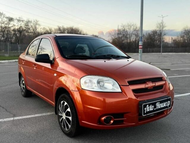 Оранжевый Шевроле Авео, объемом двигателя 0 л и пробегом 254 тыс. км за 3400 $, фото 1 на Automoto.ua