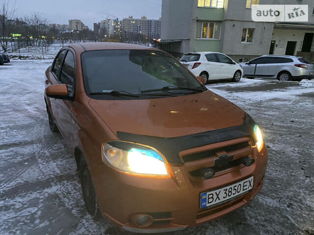 Помаранчевий Шевроле Авео, об'ємом двигуна 1.6 л та пробігом 270 тис. км за 4000 $, фото 1 на Automoto.ua