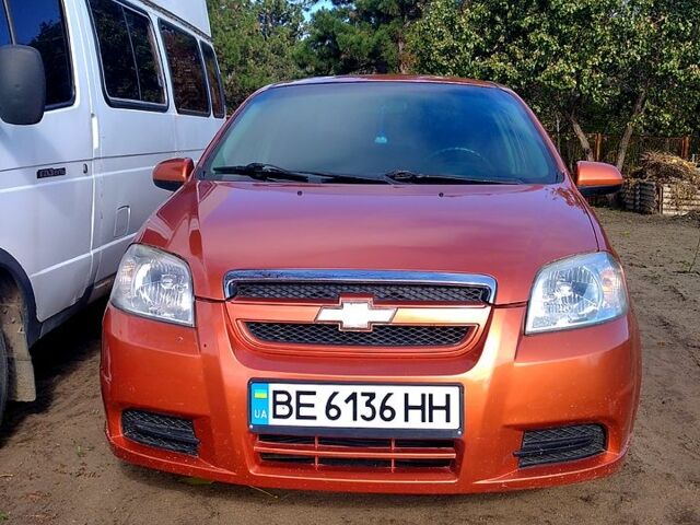 Оранжевый Шевроле Авео, объемом двигателя 1.5 л и пробегом 350 тыс. км за 3700 $, фото 1 на Automoto.ua