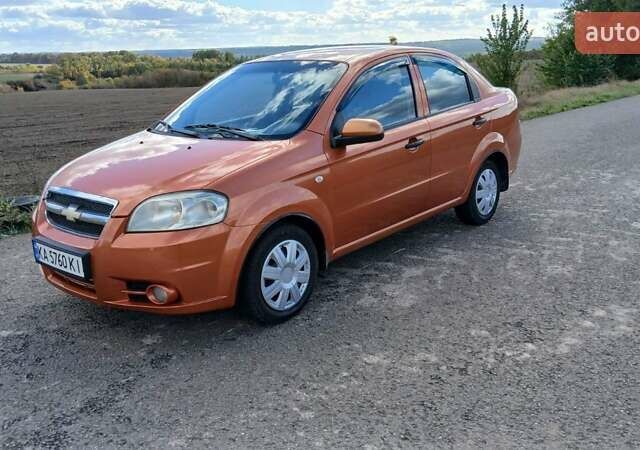 Оранжевый Шевроле Авео, объемом двигателя 1.5 л и пробегом 250 тыс. км за 3500 $, фото 1 на Automoto.ua