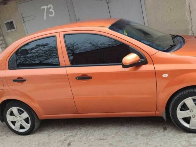 Оранжевый Шевроле Авео, объемом двигателя 1.5 л и пробегом 232 тыс. км за 3800 $, фото 1 на Automoto.ua
