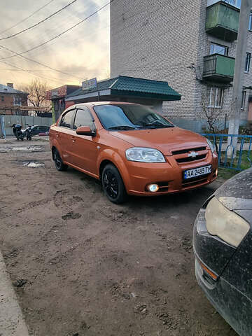 Помаранчевий Шевроле Авео, об'ємом двигуна 1.6 л та пробігом 131 тис. км за 4700 $, фото 1 на Automoto.ua