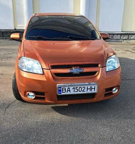 Оранжевый Шевроле Авео, объемом двигателя 1.6 л и пробегом 173 тыс. км за 4000 $, фото 1 на Automoto.ua