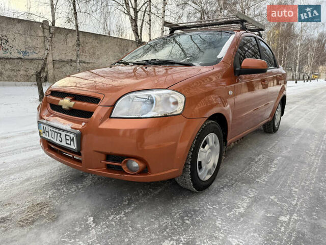 Оранжевый Шевроле Авео, объемом двигателя 1.6 л и пробегом 38 тыс. км за 4600 $, фото 1 на Automoto.ua