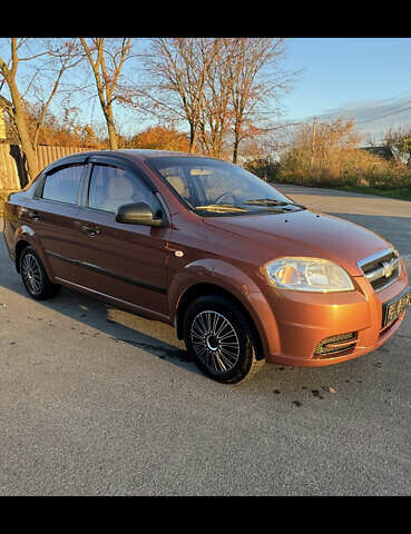 Шевроле Авео 2011 в Киеве на Automoto.ua Оранжевый Шевроле Авео, объемом двигателя 1.5 л и пробегом 286 тыс. км за 4700 $, фото 1 на Automoto.ua
