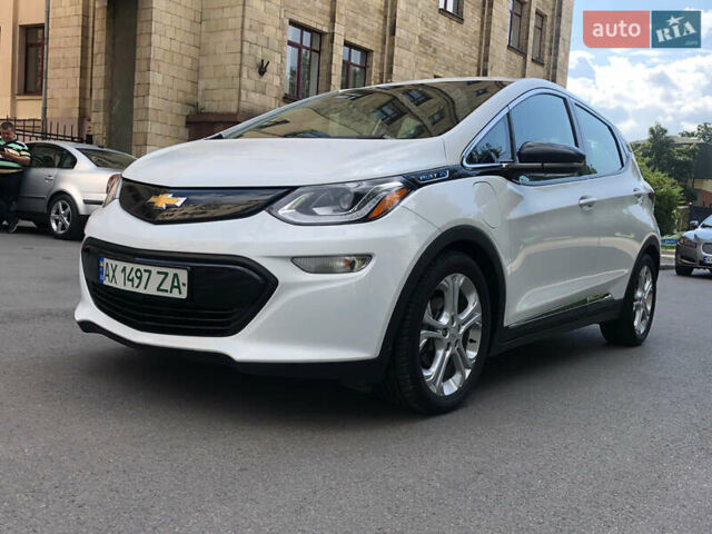 Белый Шевроле Bolt EV, объемом двигателя 0 л и пробегом 164 тыс. км за 14500 $, фото 1 на Automoto.ua