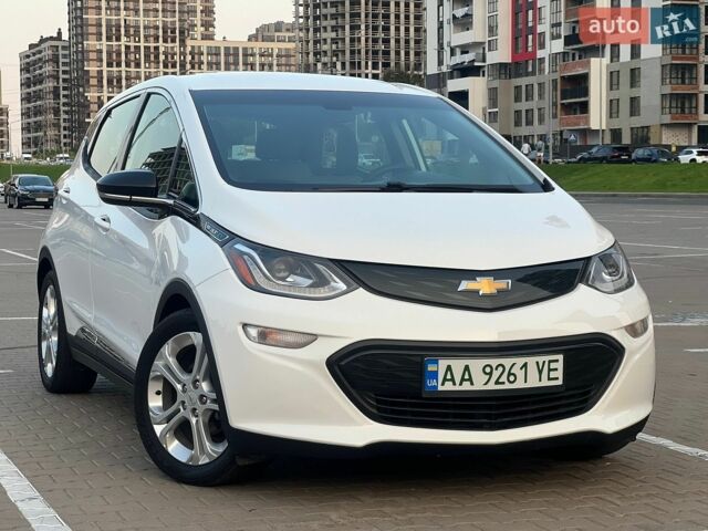 Белый Шевроле Bolt EV, объемом двигателя 0 л и пробегом 310 тыс. км за 13500 $, фото 1 на Automoto.ua
