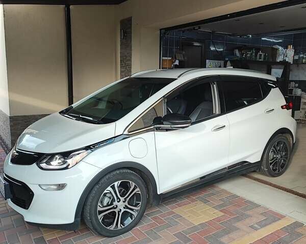 Білий Шевроле Bolt EV, об'ємом двигуна 0 л та пробігом 85 тис. км за 16900 $, фото 1 на Automoto.ua