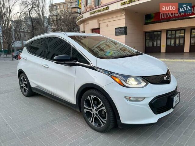 Білий Шевроле Bolt EV, об'ємом двигуна 0 л та пробігом 129 тис. км за 15500 $, фото 1 на Automoto.ua