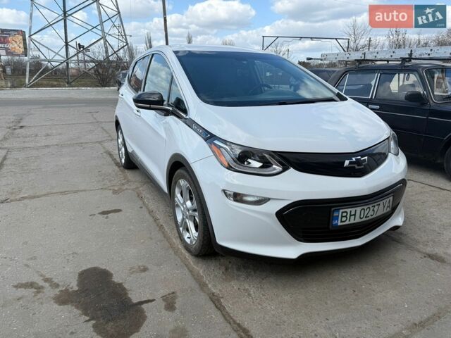 Белый Шевроле Bolt EV, объемом двигателя 0 л и пробегом 160 тыс. км за 14599 $, фото 1 на Automoto.ua