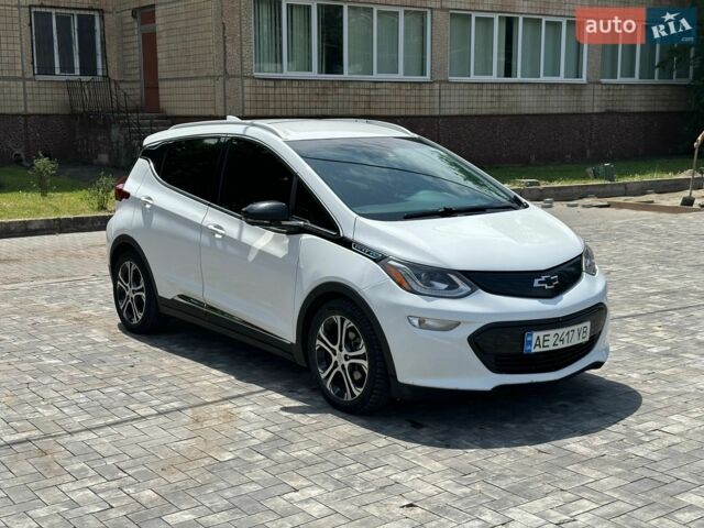 Білий Шевроле Bolt EV, об'ємом двигуна 0 л та пробігом 213 тис. км за 12600 $, фото 1 на Automoto.ua
