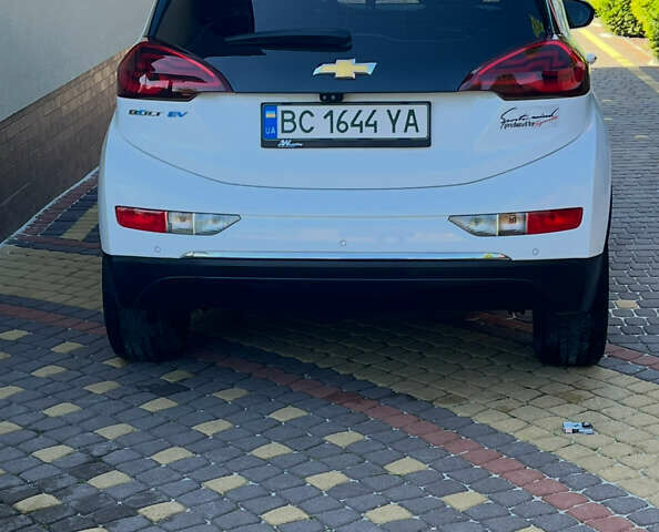 Білий Шевроле Bolt EV, об'ємом двигуна 0 л та пробігом 299 тис. км за 12800 $, фото 1 на Automoto.ua