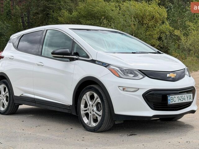 Белый Шевроле Bolt EV, объемом двигателя 0 л и пробегом 166 тыс. км за 14500 $, фото 1 на Automoto.ua