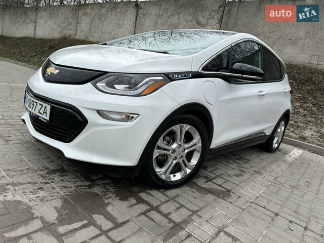 Белый Шевроле Bolt EV, объемом двигателя 0 л и пробегом 163 тыс. км за 13800 $, фото 1 на Automoto.ua