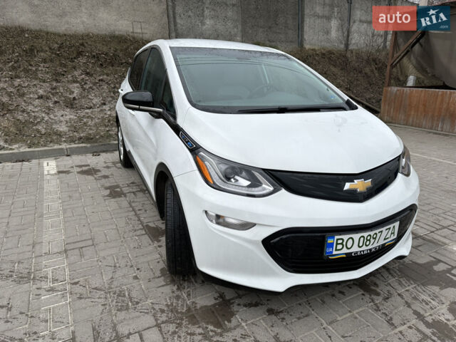Белый Шевроле Bolt EV, объемом двигателя 0 л и пробегом 180 тыс. км за 13800 $, фото 1 на Automoto.ua