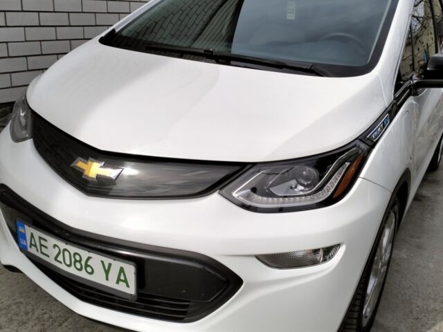 Белый Шевроле Bolt EV, объемом двигателя 0 л и пробегом 185 тыс. км за 13300 $, фото 1 на Automoto.ua
