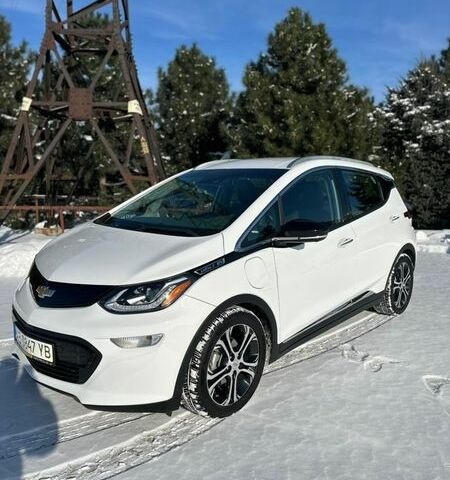 Белый Шевроле Bolt EV, объемом двигателя 0 л и пробегом 85 тыс. км за 19600 $, фото 1 на Automoto.ua