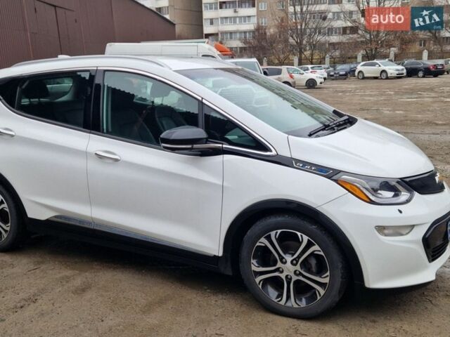 Белый Шевроле Bolt EV, объемом двигателя 0 л и пробегом 75 тыс. км за 17900 $, фото 1 на Automoto.ua