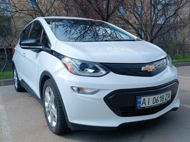 Білий Шевроле Bolt EV, об'ємом двигуна 0 л та пробігом 105 тис. км за 19500 $, фото 1 на Automoto.ua