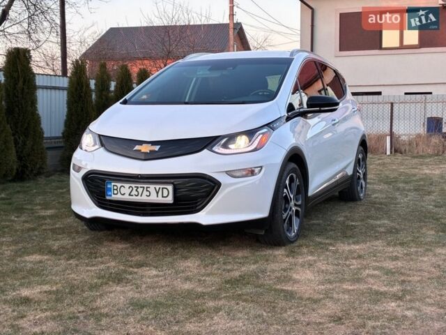 Белый Шевроле Bolt EV, объемом двигателя 0 л и пробегом 37 тыс. км за 16300 $, фото 1 на Automoto.ua