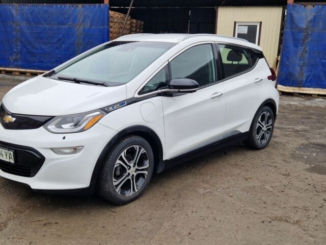Белый Шевроле Bolt EV, объемом двигателя 0 л и пробегом 75 тыс. км за 17899 $, фото 1 на Automoto.ua
