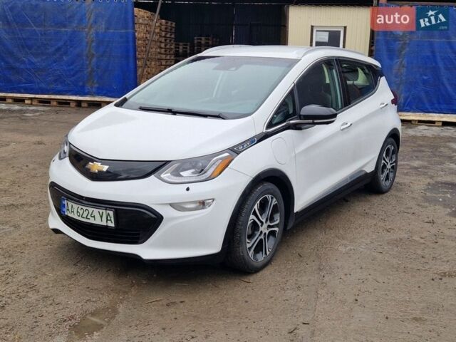 Белый Шевроле Bolt EV, объемом двигателя 0 л и пробегом 75 тыс. км за 18700 $, фото 1 на Automoto.ua