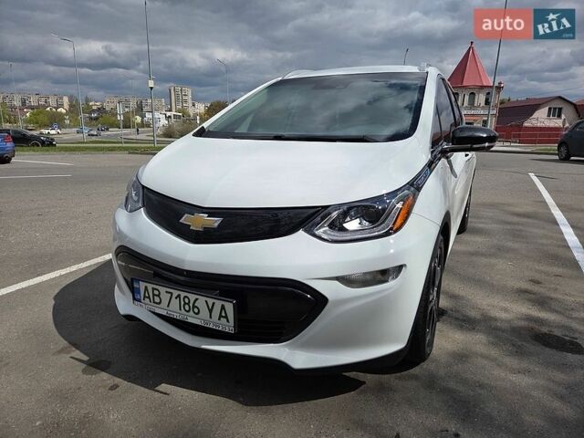 Белый Шевроле Bolt EV, объемом двигателя 0 л и пробегом 110 тыс. км за 16000 $, фото 1 на Automoto.ua