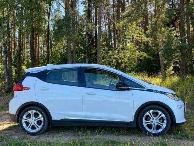 Білий Шевроле Bolt EV, об'ємом двигуна 0 л та пробігом 136 тис. км за 14000 $, фото 1 на Automoto.ua