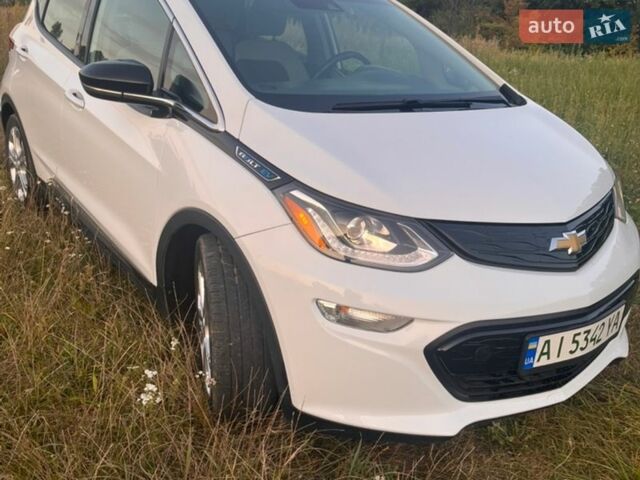 Білий Шевроле Bolt EV, об'ємом двигуна 0 л та пробігом 114 тис. км за 16500 $, фото 1 на Automoto.ua