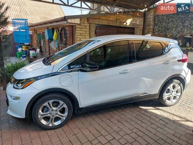Білий Шевроле Bolt EV, об'ємом двигуна 0 л та пробігом 42 тис. км за 13300 $, фото 1 на Automoto.ua
