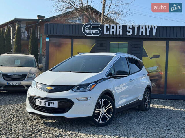 Белый Шевроле Bolt EV, объемом двигателя 0 л и пробегом 39 тыс. км за 16500 $, фото 1 на Automoto.ua