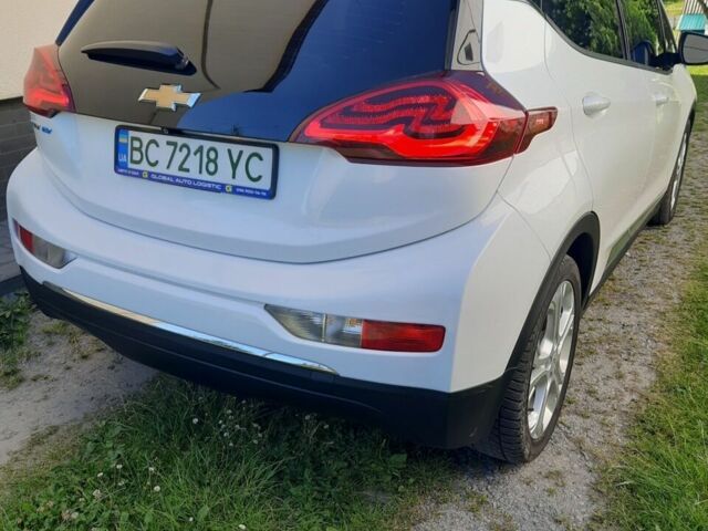 Белый Шевроле Bolt EV, объемом двигателя 0 л и пробегом 88 тыс. км за 17500 $, фото 1 на Automoto.ua