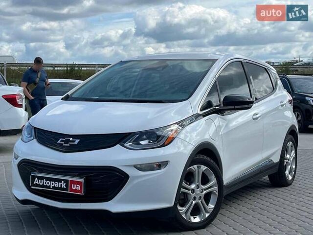 Белый Шевроле Bolt EV, объемом двигателя 0 л и пробегом 132 тыс. км за 12800 $, фото 1 на Automoto.ua