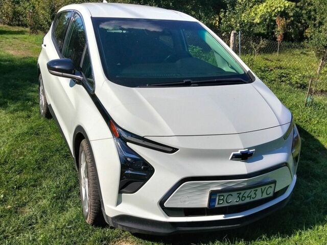 Белый Шевроле Bolt EV, объемом двигателя 0 л и пробегом 43 тыс. км за 16800 $, фото 1 на Automoto.ua