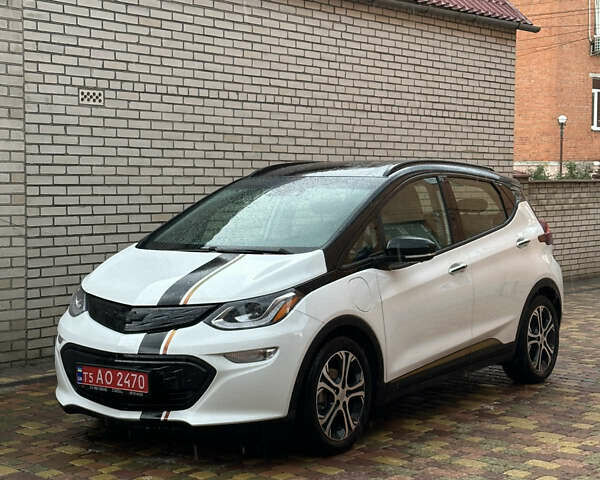 Белый Шевроле Bolt EV, объемом двигателя 0 л и пробегом 28 тыс. км за 18500 $, фото 1 на Automoto.ua