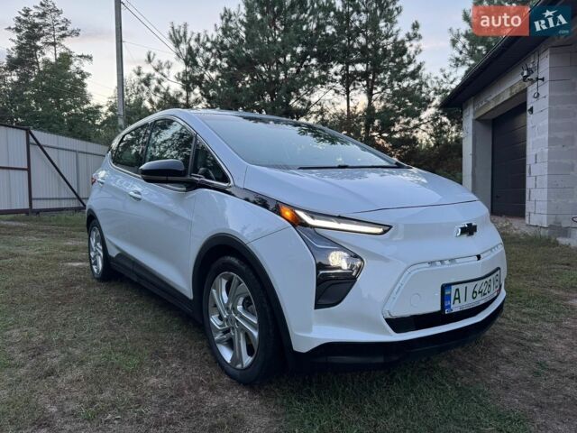Білий Шевроле Bolt EV, об'ємом двигуна 0 л та пробігом 77 тис. км за 15500 $, фото 1 на Automoto.ua