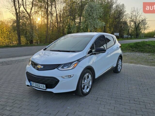 Белый Шевроле Bolt EV, объемом двигателя 0 л и пробегом 85 тыс. км за 16900 $, фото 1 на Automoto.ua
