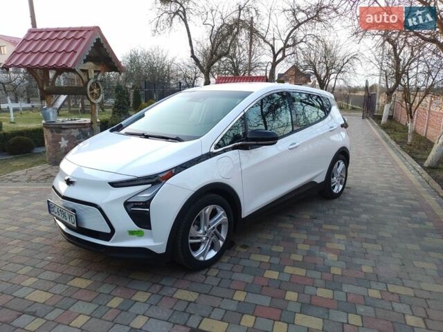 Белый Шевроле Bolt EV, объемом двигателя 0 л и пробегом 60 тыс. км за 16700 $, фото 1 на Automoto.ua
