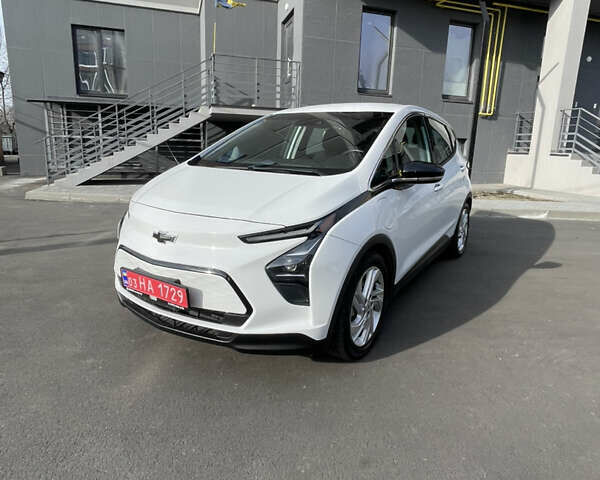Білий Шевроле Bolt EV, об'ємом двигуна 0 л та пробігом 130 тис. км за 15850 $, фото 1 на Automoto.ua