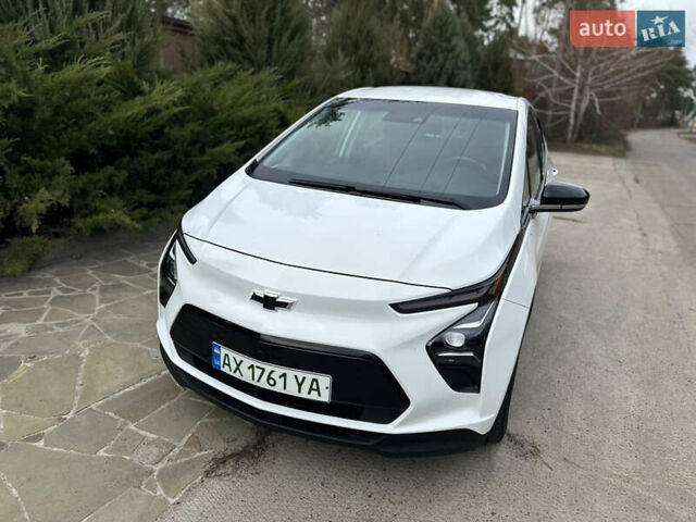 Белый Шевроле Bolt EV, объемом двигателя 0 л и пробегом 22 тыс. км за 17500 $, фото 1 на Automoto.ua
