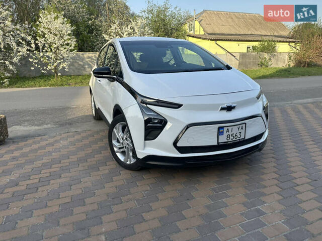 Білий Шевроле Bolt EV, об'ємом двигуна 0 л та пробігом 62 тис. км за 17900 $, фото 1 на Automoto.ua