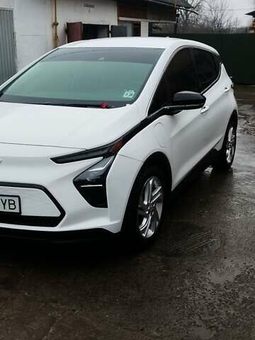 Белый Шевроле Bolt EV, объемом двигателя 0 л и пробегом 85 тыс. км за 19500 $, фото 1 на Automoto.ua
